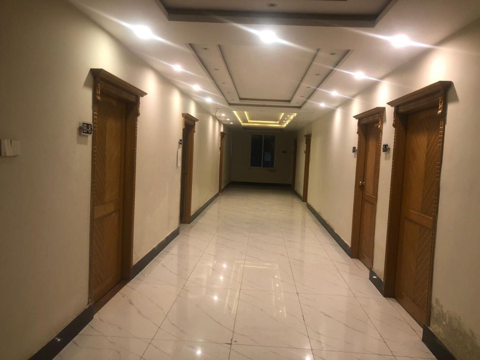 Al Buraq Hotel Исламабад Екстериор снимка